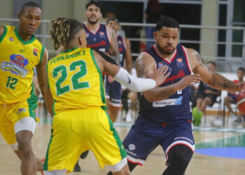 ¡Espectacular! Titanes de Barranquilla celebra otra victoria y homenajea a su leyenda Gianluca Bacci