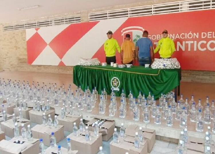 La Policía de Barranquilla Incauta 4.716 Botellas de licor adulterado